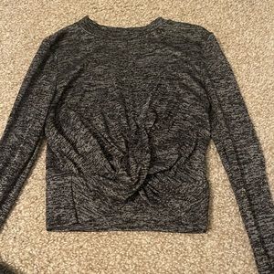 NWOT H&M tight cropped Long-Sleeve gray/black shirt
